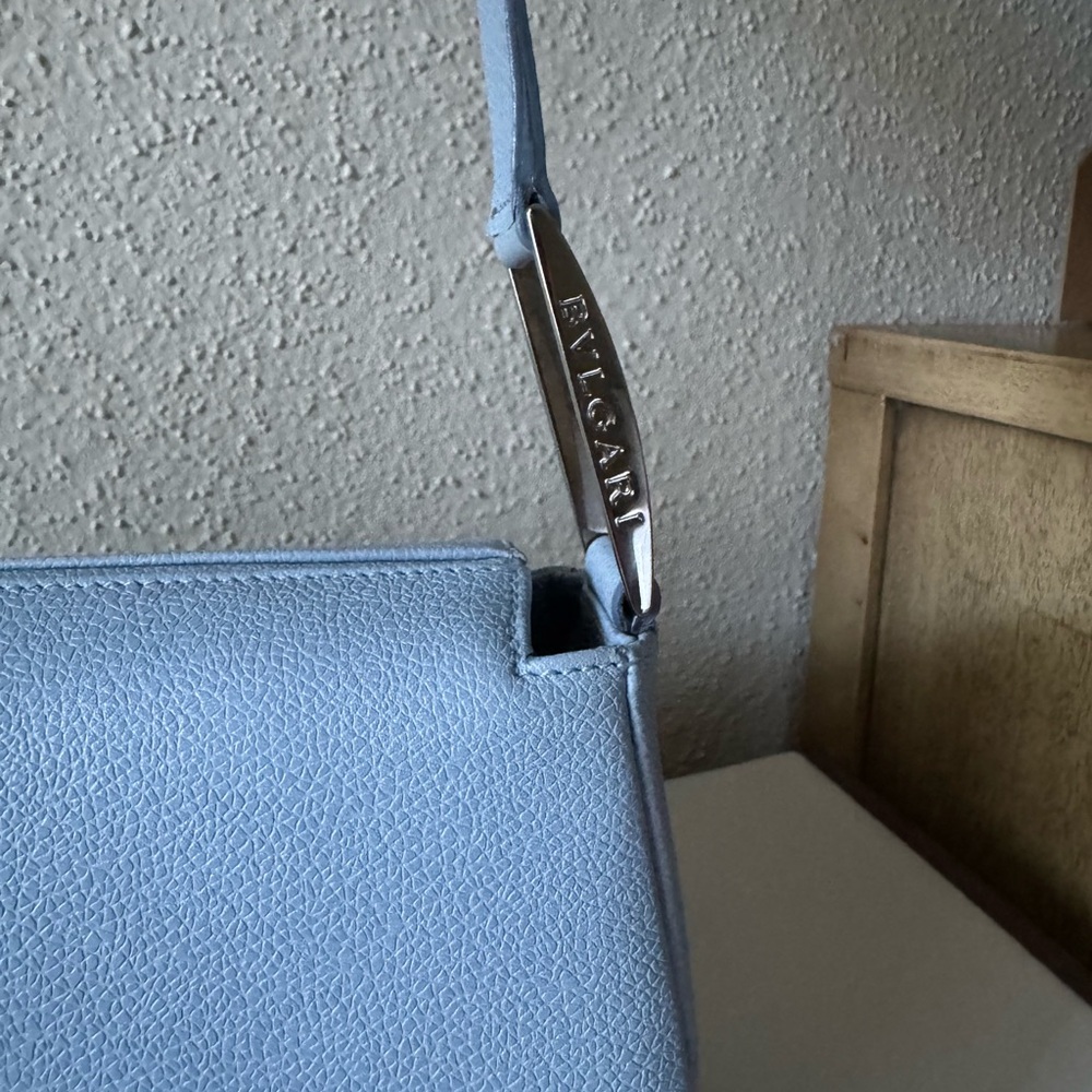 Bvlgari blue leather handbag - Picture 9 of 11